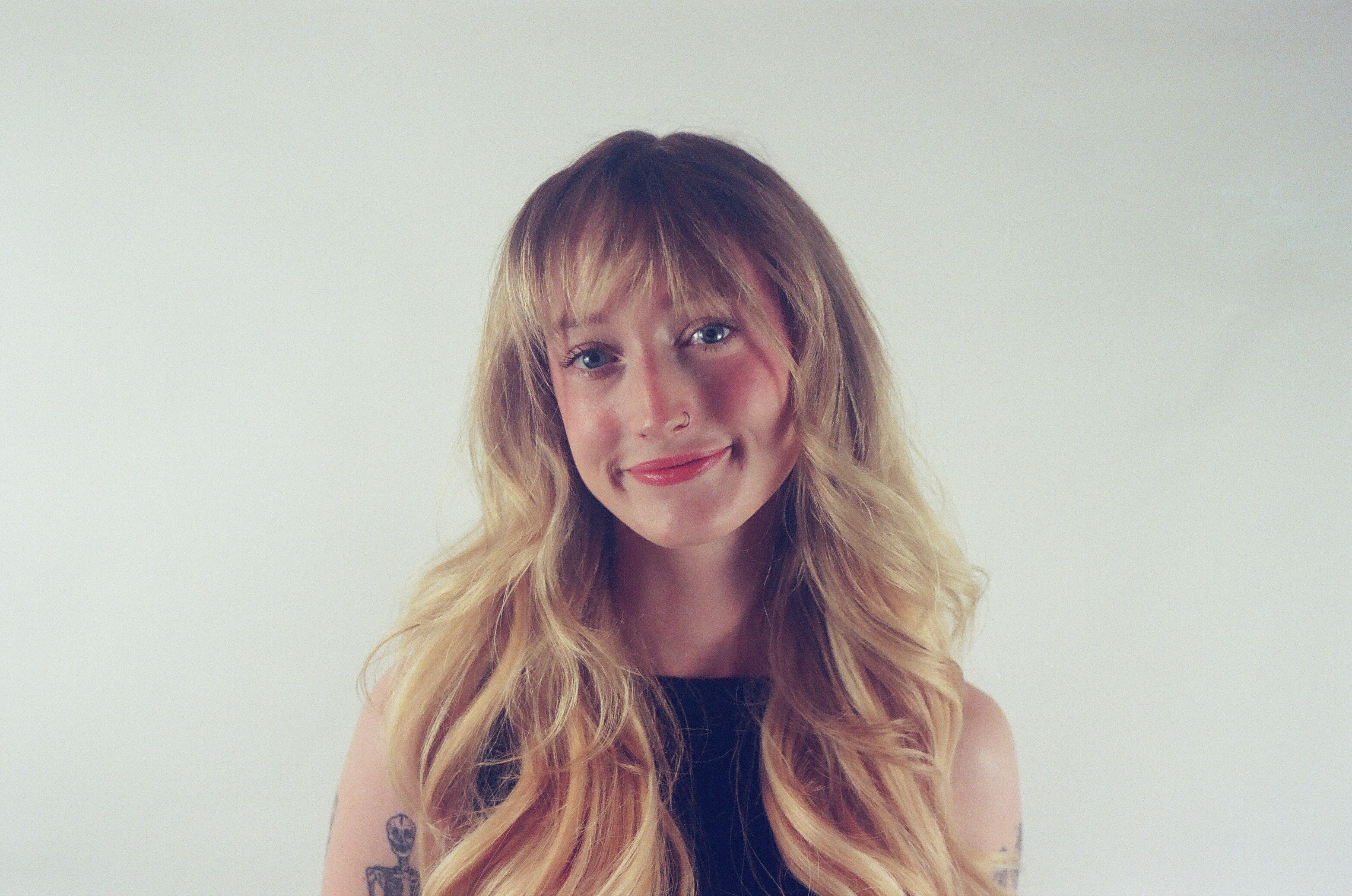 modelmarathon.tearyeyed